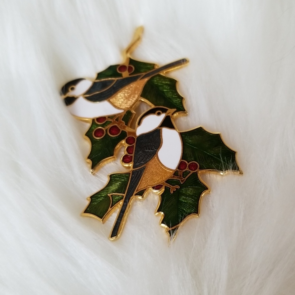 Cloisonne Enamel Pin Two Birds on Holly